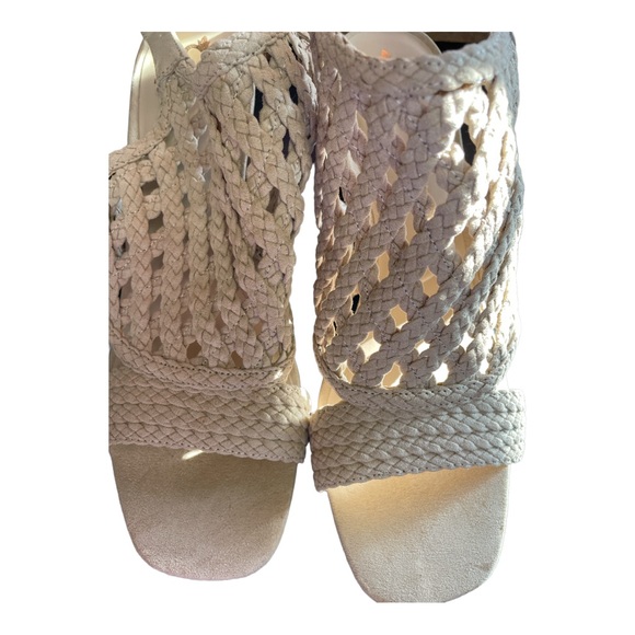 Women’s Sandals - Picture 6 of 9